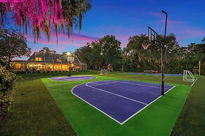 Exquisite Villa With Pool&games- 18 Guests