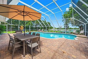 Exquisite Villa With Pool&games- 18 Guests