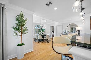 Exquisite Villa With Pool&games- 18 Guests