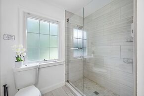 Exquisite Villa With Pool&games- 18 Guests