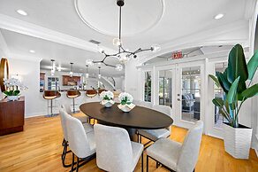 Exquisite Villa With Pool&games- 18 Guests