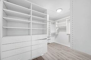 Exquisite Villa With Pool&games- 18 Guests