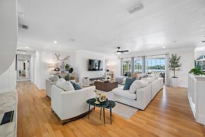 Exquisite Villa With Pool&games- 18 Guests