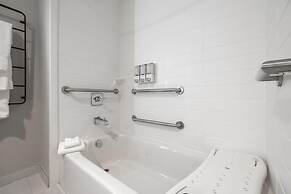 La Quinta Inn & Suites by Wyndham La Habra