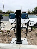 La Quinta Inn & Suites by Wyndham La Habra