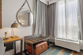 La Quinta Inn & Suites by Wyndham La Habra