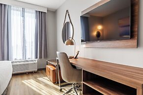 La Quinta Inn & Suites by Wyndham La Habra