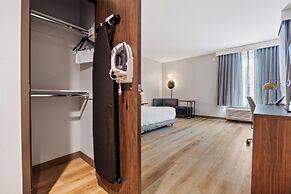 La Quinta Inn & Suites by Wyndham La Habra