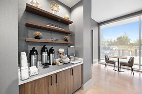 La Quinta Inn & Suites by Wyndham La Habra