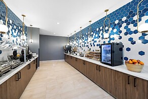 La Quinta Inn & Suites by Wyndham La Habra