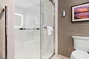 La Quinta Inn & Suites by Wyndham La Habra