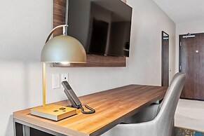 La Quinta Inn & Suites by Wyndham La Habra