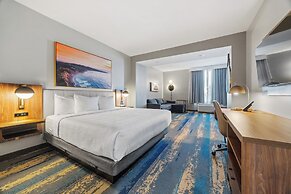 La Quinta Inn & Suites by Wyndham La Habra