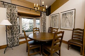 Luxury Three Bedroom Suite with Three Kings 3 Suite