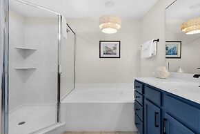 Emerald Dolphin Unit 1520