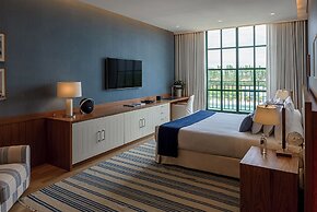 Boa Vista Surf Lodge