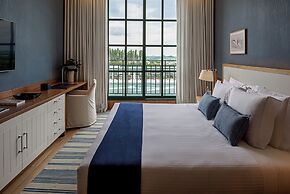 Boa Vista Surf Lodge