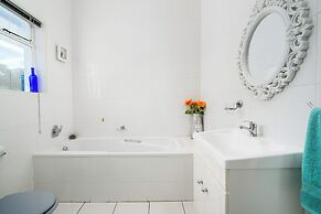 302 On Old Seaview Road Chelsea