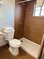 BUDGET INN