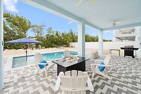 Blue Pearl Waterfront Oasis w Pool 70 Dock