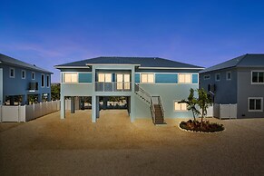 Blue Pearl Waterfront Oasis w Pool 70 Dock