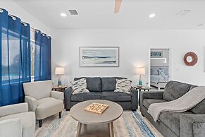 Blue Pearl Waterfront Oasis w Pool 70 Dock