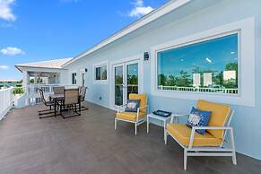 Blue Pearl Waterfront Oasis w Pool 70 Dock