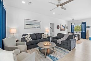 Blue Pearl Waterfront Oasis w Pool 70 Dock