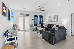 Blue Pearl Waterfront Oasis w Pool 70 Dock