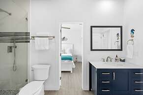 Blue Pearl Waterfront Oasis w Pool 70 Dock