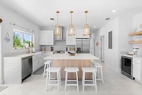 Paradise Point Pool Dock Lounges BBQ