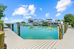 Paradise Point Pool Dock Lounges BBQ
