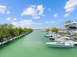 Paradise Point Pool Dock Lounges BBQ