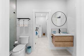 Paradise Point Pool Dock Lounges BBQ