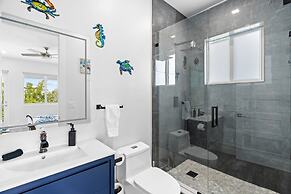 Luna Light Waterfront Pool Dock Views