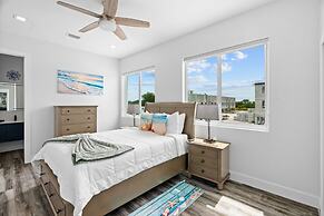 Luna Light Waterfront Pool Dock Views