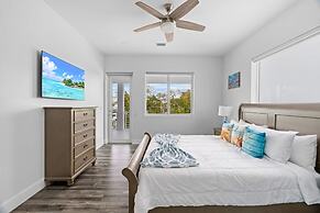 Luna Light Waterfront Pool Dock Views