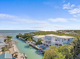 Luxury Waterfront Oasis w Heated Pool and 50 Dock