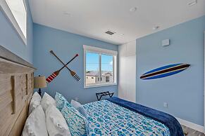 Luxury Waterfront Oasis w Heated Pool and 50 Dock