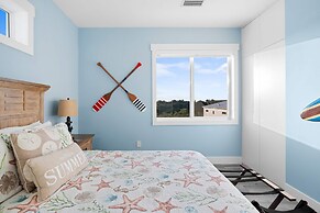 Luxury Waterfront Oasis w Heated Pool and 50 Dock