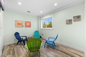 Luxury Waterfront Oasis w Heated Pool and 50 Dock