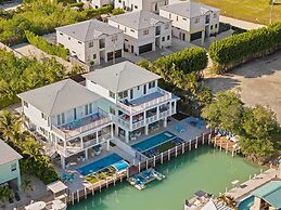 Luxury Waterfront Oasis w Heated Pool and 50 Dock