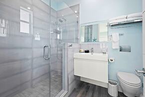 Luxury Waterfront Oasis w Heated Pool and 50 Dock