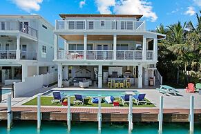 Luxury Waterfront Oasis w Heated Pool and 50 Dock