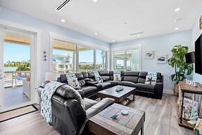 Luxury Waterfront Oasis w Heated Pool and 50 Dock