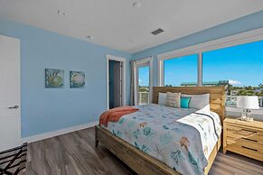 Luxury Waterfront Oasis w Heated Pool and 50 Dock