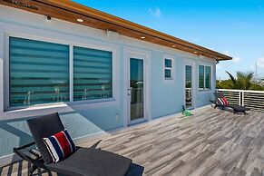 Luxury Waterfront Oasis w Heated Pool and 50 Dock