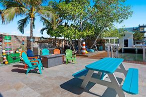 Luxury Waterfront Oasis w Heated Pool and 50 Dock