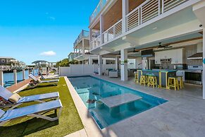 Luxury Waterfront Oasis w Heated Pool and 50 Dock