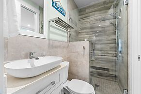 Luxury Waterfront Oasis w Heated Pool and 50 Dock